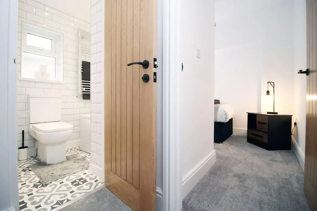 Villa Central Luxury Stays Weekend Breaks Families Cardiff